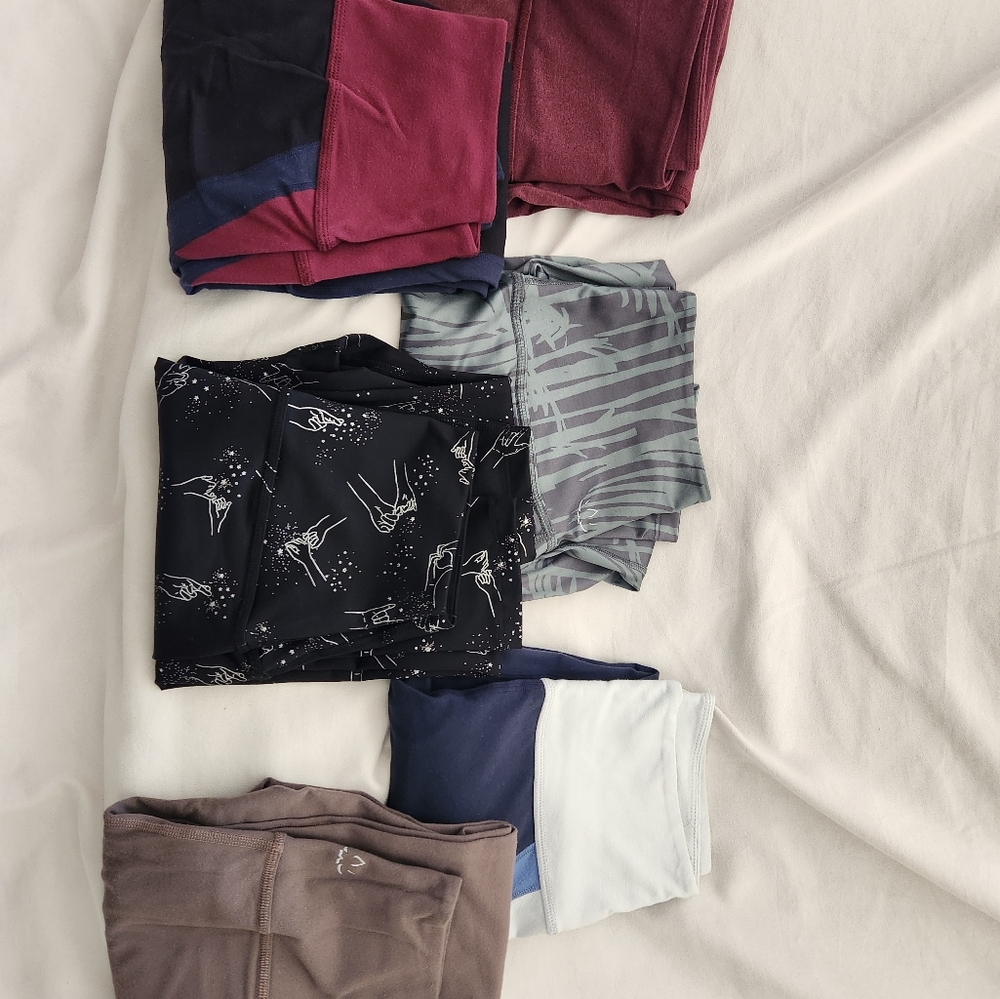 Beyond Yoga Leggings GREAT WARDROBE of SIX (6) Size Medium Excellent Condition
